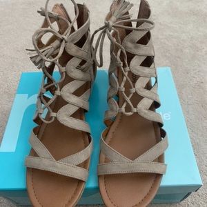 Tan strappy Sandals
